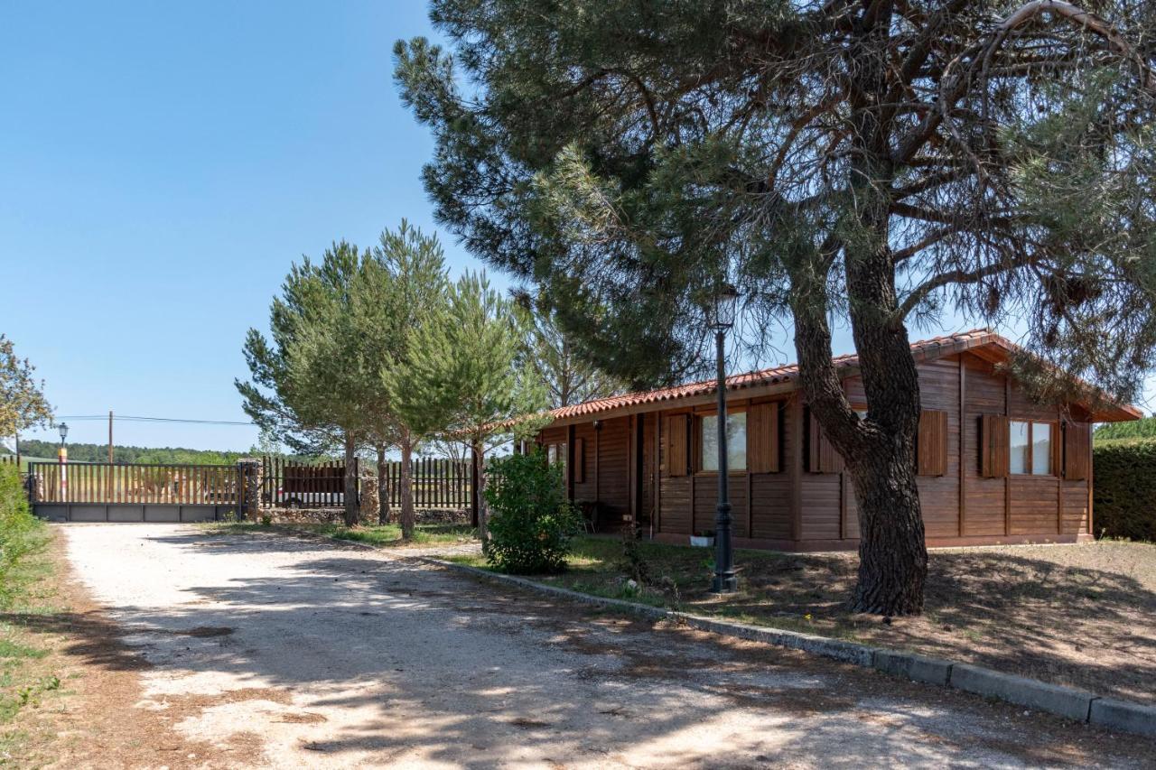 Las Casitas Del Pinar Bayubas de Abajo Luaran gambar